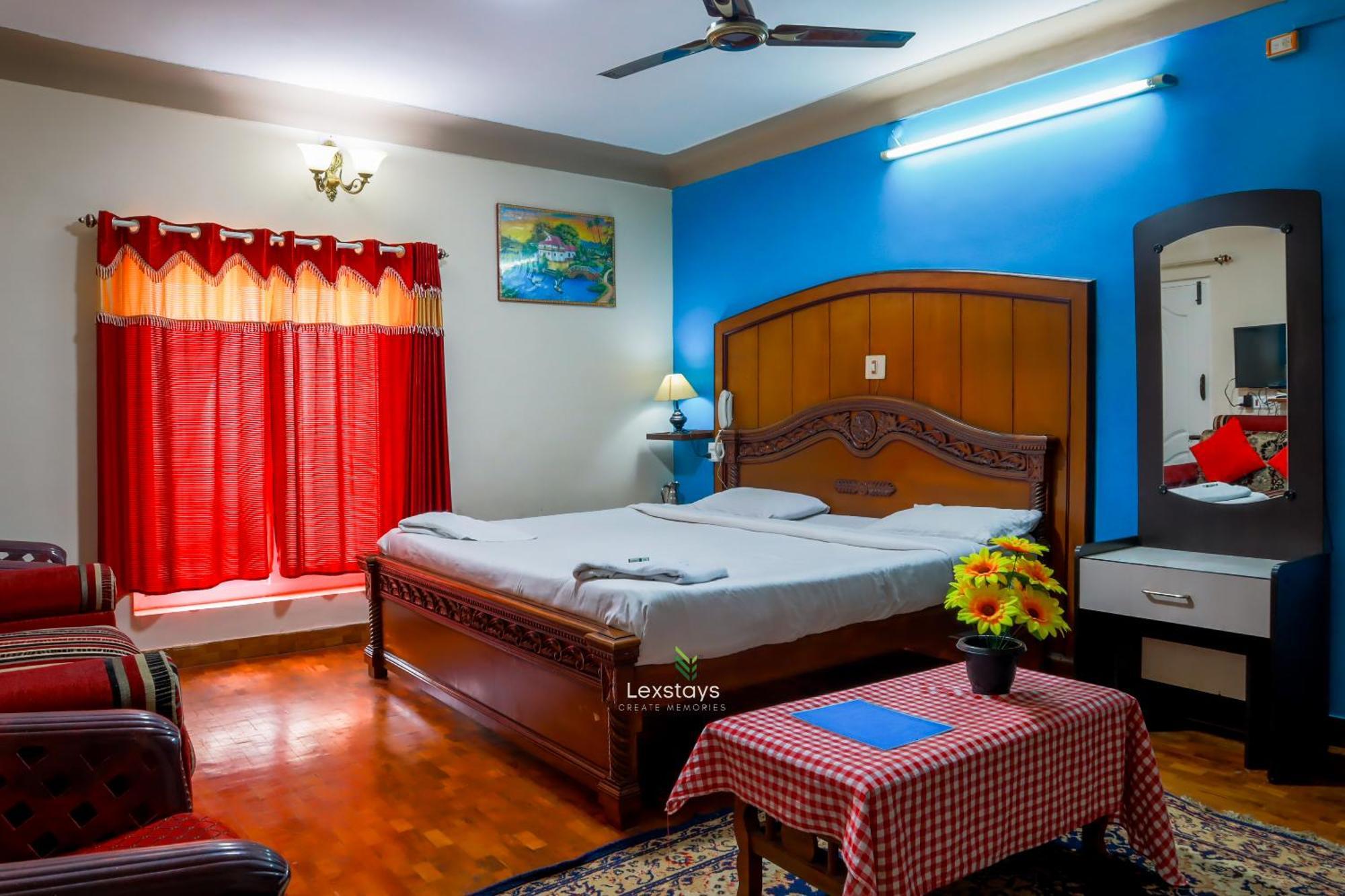 Vijaya Deepa Guest House By Lexstays クーヌール エクステリア 写真