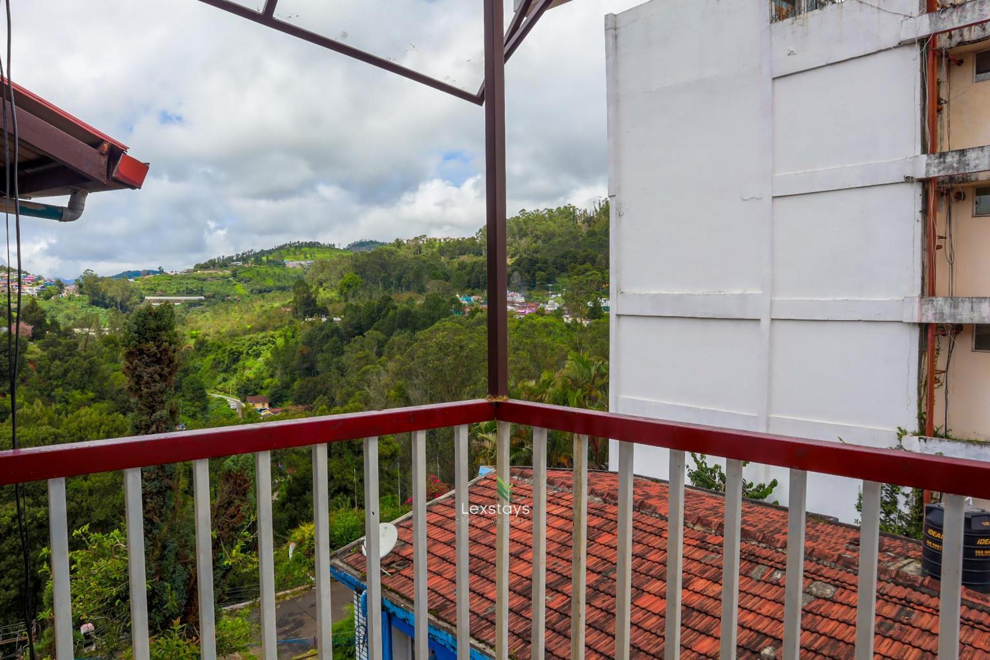 Vijaya Deepa Guest House By Lexstays クーヌール エクステリア 写真