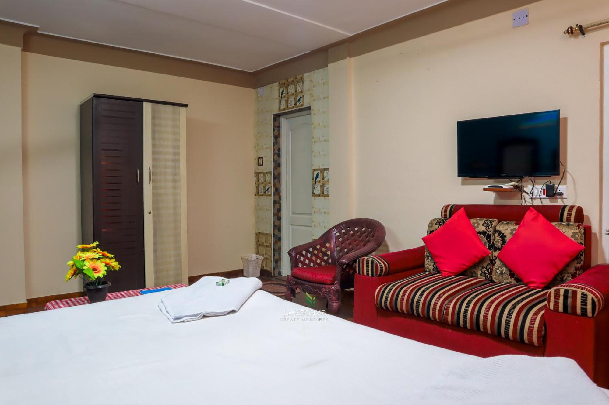 Vijaya Deepa Guest House By Lexstays クーヌール エクステリア 写真