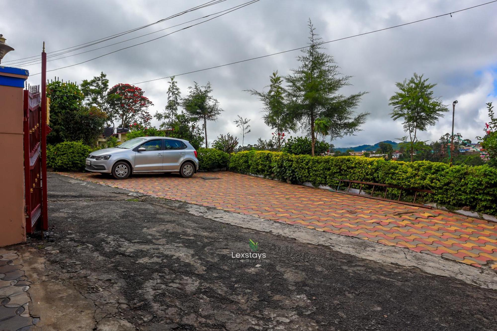 Vijaya Deepa Guest House By Lexstays クーヌール エクステリア 写真